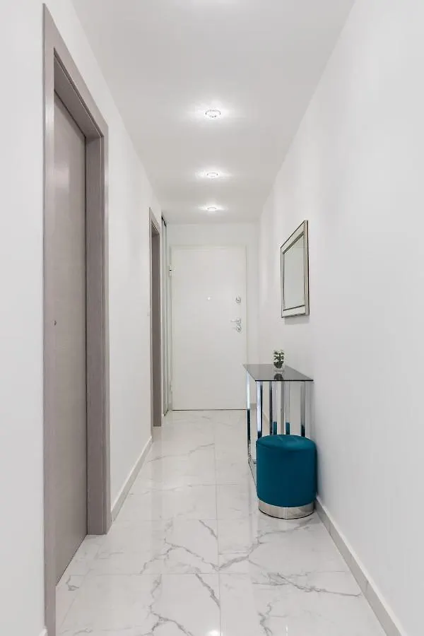 Elysian Zen Luxury Apartment - Two Bedroom Apartment With Terrace And Sea View Split
