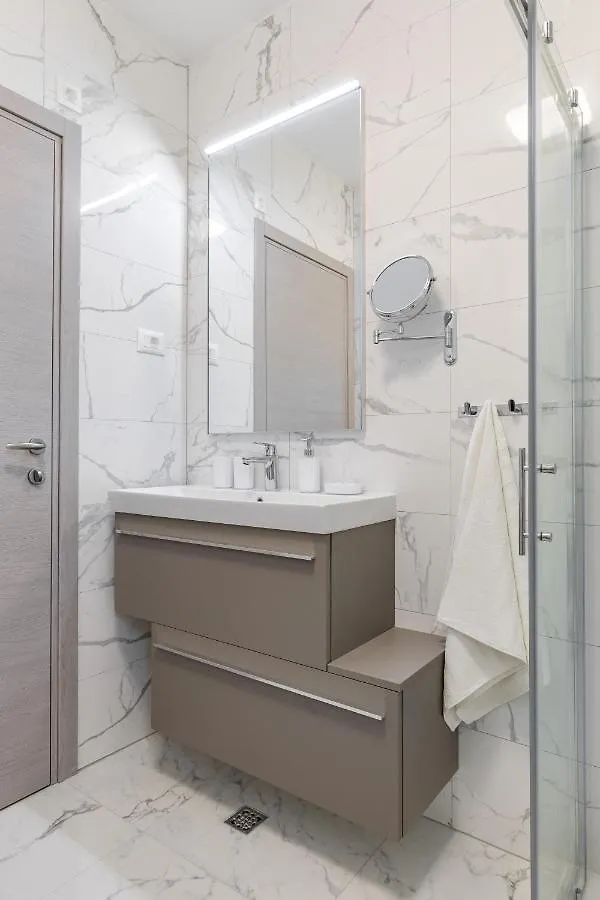 Elysian Zen Luxury Apartment - Two Bedroom Apartment With Terrace And Sea View Split 0*,  Croatia